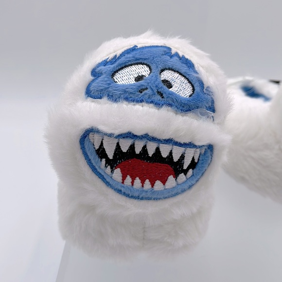 Abominable Snowman‎ 3D Slippers with Non-Slip Soles from Rudolph BumbleSlipper - Picture 3 of 9